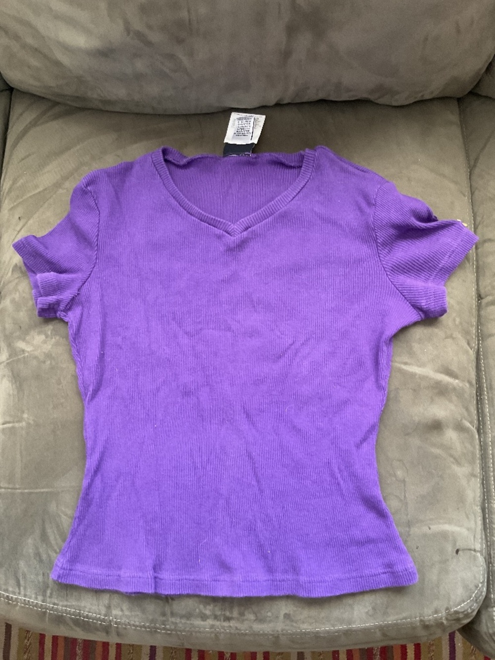 Dolce & Gabbana knit tee purple with d&g logo on arm size m but small is best